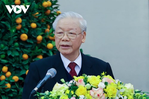 Tổng Bí thư Nguyễn Phú Trọng chúc tết lãnh đạo, nguyên lãnh đạo Đảng, Nhà nước - ảnh 2