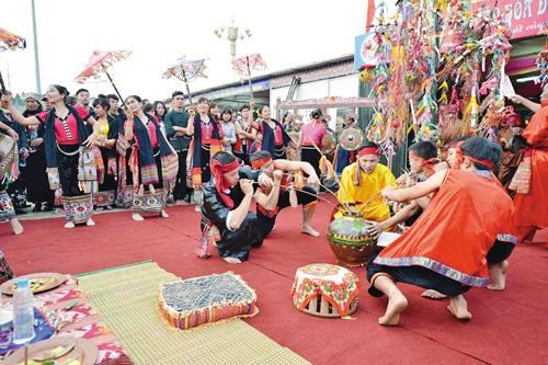 Lễ Xăng Khan của dân tộc Thái ở tỉnh Nghệ An - ảnh 1