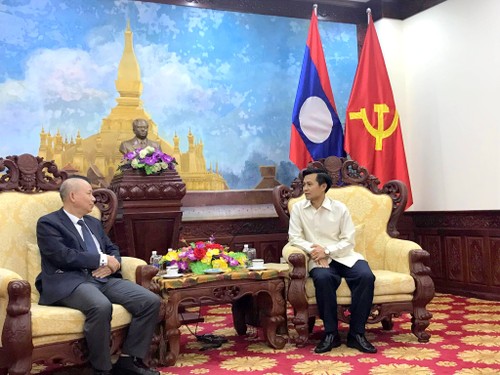 Lãnh đạo VOV5 chúc mừng Bunpimay Lào 2022 tại Đại sứ quán Lào tại Việt Nam - ảnh 3