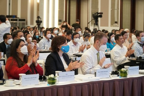Báo cáo PAPI 2021: Tác động của COVID-19 đối với chất lượng quản trị và dịch vụ công tại Việt Nam - ảnh 4