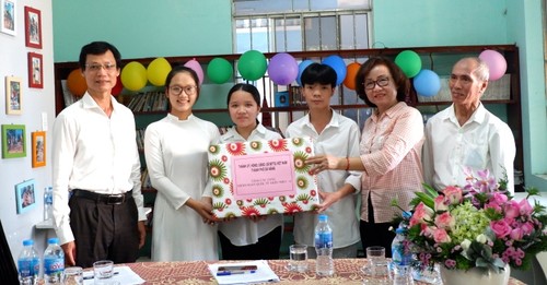 Thành phố Đà Nẵng trao quà tặng thiếu nhi nghèo nhân ngày Quốc tế thiếu nhi - ảnh 1