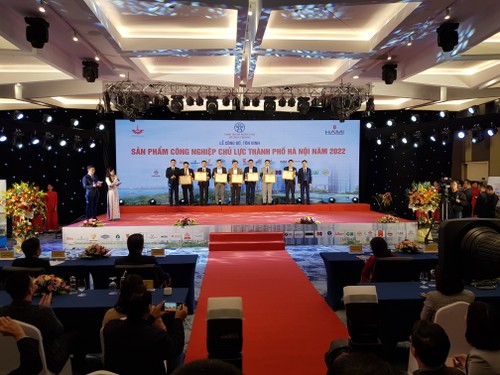 Tôn vinh 33 sản phẩm công nghiệp chủ lực thành phố Hà Nội năm 2022 - ảnh 1