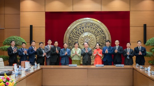 Tăng cường hợp tác hai cơ quan tham mưu, giúp việc cho Quốc hội Việt Nam và Thượng viện Campuchia - ảnh 1
