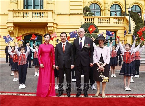 Chủ tịch nước Võ Văn Thưởng chủ trì lễ đón Toàn quyền Australia David Hurley thăm Việt Nam - ảnh 1