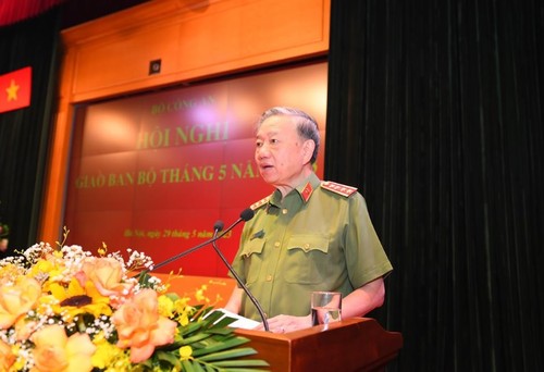 Bộ trưởng Bộ Công an Tô Lâm: Công an các đơn vị, địa phương đẩy mạnh công tác bảo vệ an ninh quốc gia - ảnh 1