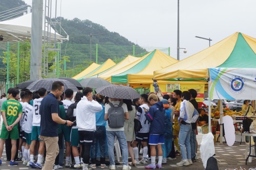Không khí sôi động của ngày hội thể thao của người Việt tại Hàn Quốc - ảnh 11