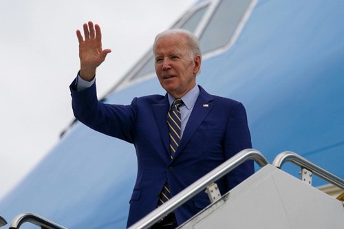  Tổng thống Hoa Kỳ Joe Biden đến Hà Nội, bắt đầu chuyến thăm cấp Nhà nước tới Việt Nam - ảnh 1