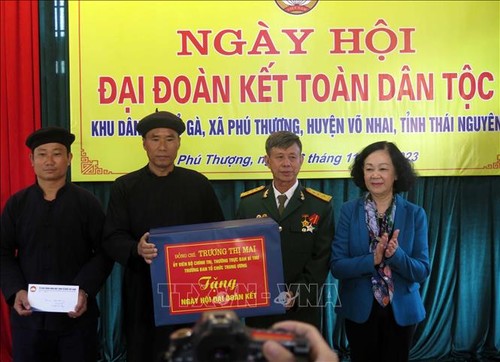 Thường trực Ban Bí thư Trương Thị Mai dự Ngày hội Đại đoàn kết toàn dân tộc tại tỉnh Thái Nguyên - ảnh 1