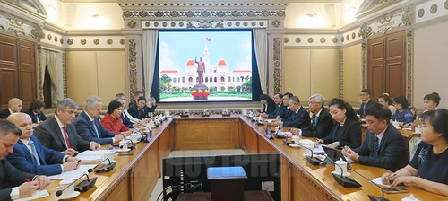 Thành phố Hồ Chí Minh và Sankt-Peterburg, Nga đẩy mạnh hợp tác trên nhiều lĩnh vực - ảnh 1