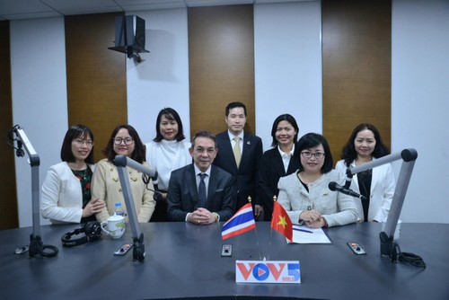 Đại sứ Thái Lan tại Việt Nam thăm Ban đối ngoại Đài TNVN VOV5 - ảnh 5