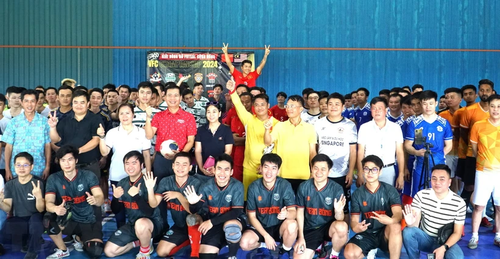 Giải Bóng đá của cộng đồng người Việt tại Malaysia gắn kết tình đồng bào - ảnh 1