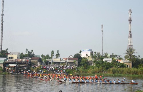 Sôi nổi giải đua thuyền trên sông Tam Kỳ, tỉnh Quảng Nam - ảnh 1