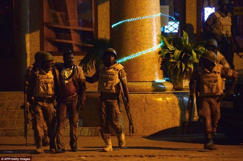 Страны мира осудили атаку на отель в Буркина-Фасо - ảnh 1