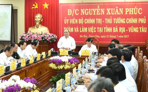 Нгуен Суан Фук провёл рабочую встречу с руководством провинции Бариа-Вунгтау - ảnh 1