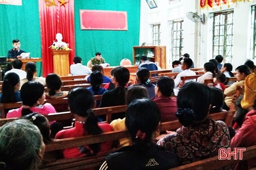 Католики провинции Хатинь готовятся к всеобщим выборам - ảnh 1