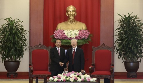 Вьетнам придаёт важное значение укреплению и развитию особых отношений между Вьетнамом и Лаосом  - ảnh 1