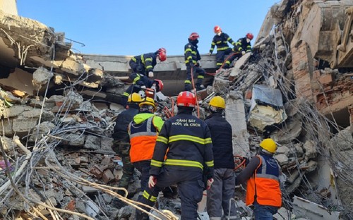 Международное сообщество усиливает поддержку Турции и Сирии после землетрясения - ảnh 1