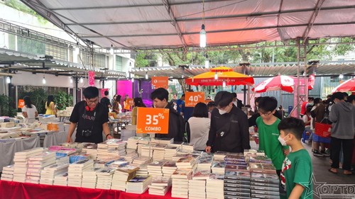 День книги и культуры чтения Вьетнама: Праздник книголюбов - ảnh 1
