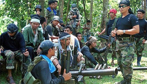 菲律宾马来西亚印度尼西亚合作打击阿布沙耶夫反政府武装 - ảnh 1