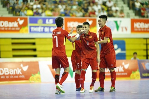 越南队晋级2018年亚洲室内五人制足球赛决赛圈 - ảnh 1
