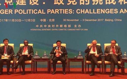 越南共产党代表团出席中国共产党与世界政党高层对话会 - ảnh 1