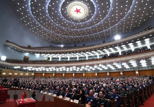 中国十三届全国人大一次会议通过国务院任职人选提名 - ảnh 1