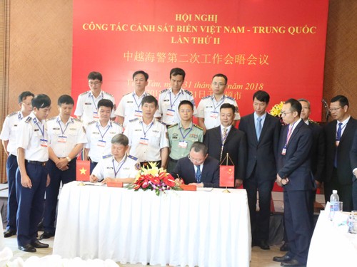 越中海警第二次工作会晤在越南举行 - ảnh 1