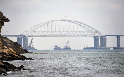 俄乌紧张：俄罗斯增加在刻赤海峡部署的舰艇数量 - ảnh 1