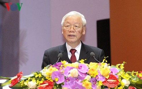 阮富仲出席越南农民协会第7次全国代表大会开幕式 - ảnh 1
