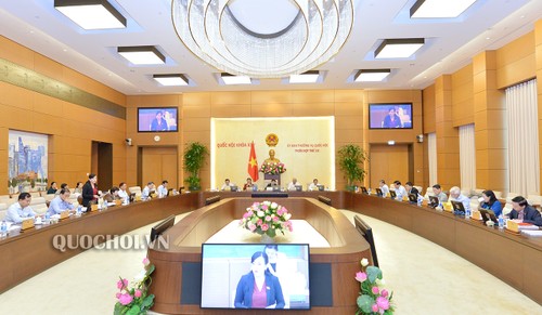 越南国会常委会34次会议按议事日程开展工作 - ảnh 1