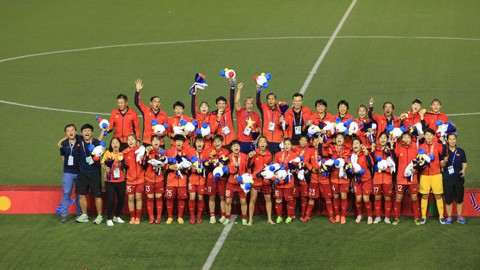 越南女足夺冠：越南代表团暂居金牌榜第二位 - ảnh 1