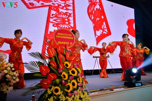 河内大学孔子学院致力于促进越中文化交流 - ảnh 5