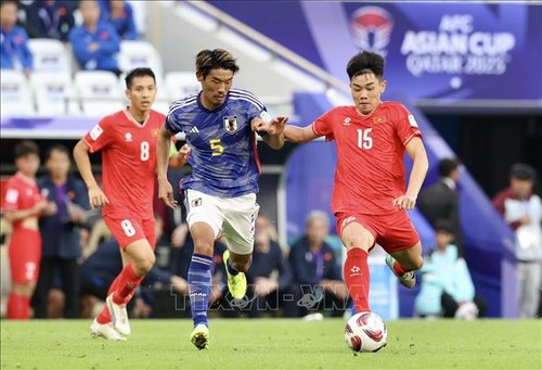 AFC Asian Cup ២០២៣​៖ ប្រព័ន្ធផ្សព្វផ្សាយអាស៊ីលើក​សរសើរក្រុមបាល់ទាត់វៀតណាមបន្ទាប់ពីការប្រកួតបើកឆាក - ảnh 1