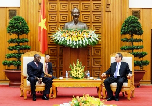 Bộ trưởng Bộ Cựu chiến binh và Lão thành tổ quốc Angola thăm Việt Nam - ảnh 1