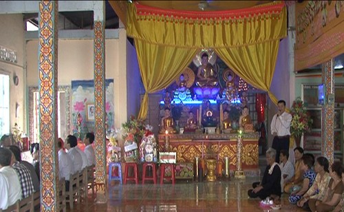 Thăm, chúc mừng nhân dịp lễ Sen Đôl-ta của đồng bào Khmer - ảnh 1