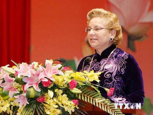 Trao Kỷ niệm chương tặng Trưởng Đại diện UNESCO tại Việt Nam - ảnh 1