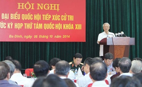 Tổng Bí thư Nguyễn Phú Trọng tiếp xúc cử tri tại Hà Nội - ảnh 1