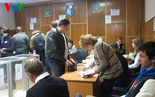 Tương lai chính trị Ukraine sau bầu cử quốc hội - ảnh 1