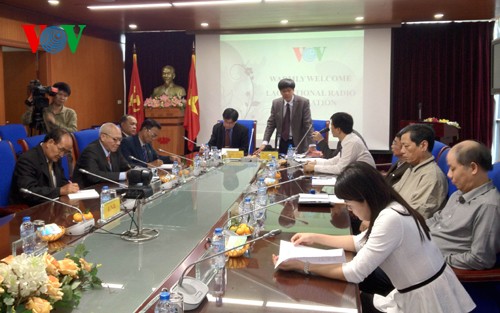 Đài Tiếng nói Việt Nam và Đài Phát thanh Quốc gia Lào tăng cường hợp tác - ảnh 1