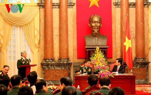 Chủ tịch nước Trương Tấn Sang gặp mặt Ban liên lạc Quân đoàn 2 - ảnh 1