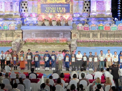 Bế mạc Festival nghề truyền thống Huế 2015 - ảnh 1