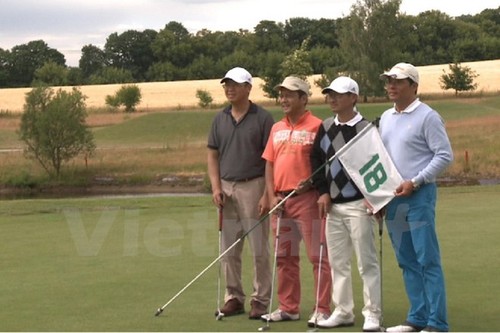 Giải Golf hữu nghị chào mừng 40 năm quan hệ ngoại giao Việt - Đức  - ảnh 1