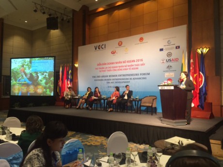 Tạo thuận lợi cho doanh nhân nữ trong phát triển hòa nhập Cộng đồng kinh tế ASEAN - ảnh 1