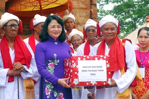 Phó Chủ tịch nước Đặng Thị Ngọc Thịnh dự lễ hội Ka Tê tại Ninh Thuận  - ảnh 1