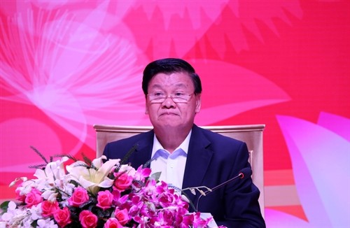 Thủ tướng Lào lần đầu tiên đối thoại với doanh nghiệp Việt Nam  - ảnh 1