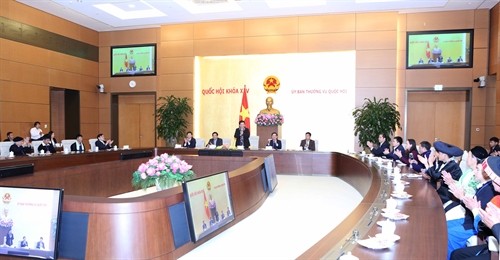 Phó Chủ tịch Thường trực Quốc hội Tòng Thị Phóng tiếp Đoàn đồng bào dân tộc thiểu số Cao Bằng - ảnh 1