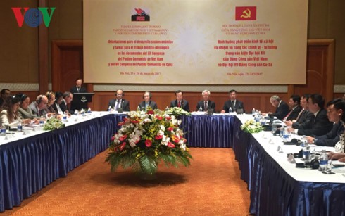 Hội thảo lý luận giữa Đảng Cộng sản Việt Nam và Đảng Cộng sản Cuba - ảnh 1