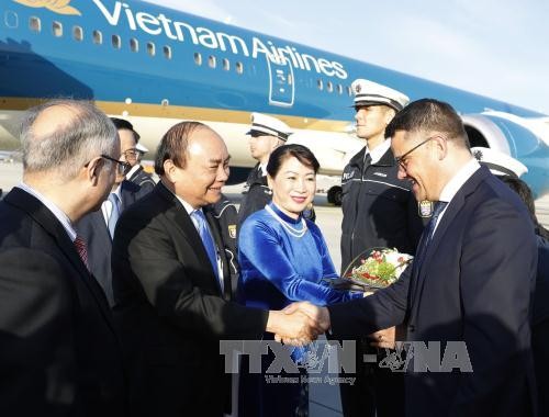 Thủ tướng Nguyễn Xuân Phúc tới Frankfurt, bắt đầu thăm Cộng hòa Liên bang Đức - ảnh 1
