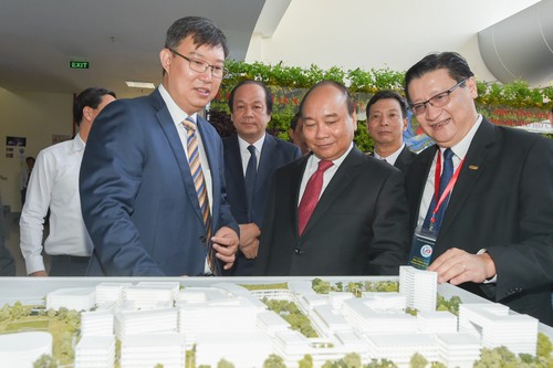 Thủ tướng Nguyễn Xuân Phúc dự Lễ kỷ niệm 15 năm thành lập Khu công nghệ cao Thành phố Hồ Chí Minh - ảnh 2