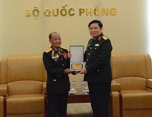 Đại tướng Ngô Xuân Lịch, Bộ trưởng Bộ Quốc phòng tiếp Đoàn Hội Cựu chiến binh Campuchia - ảnh 2